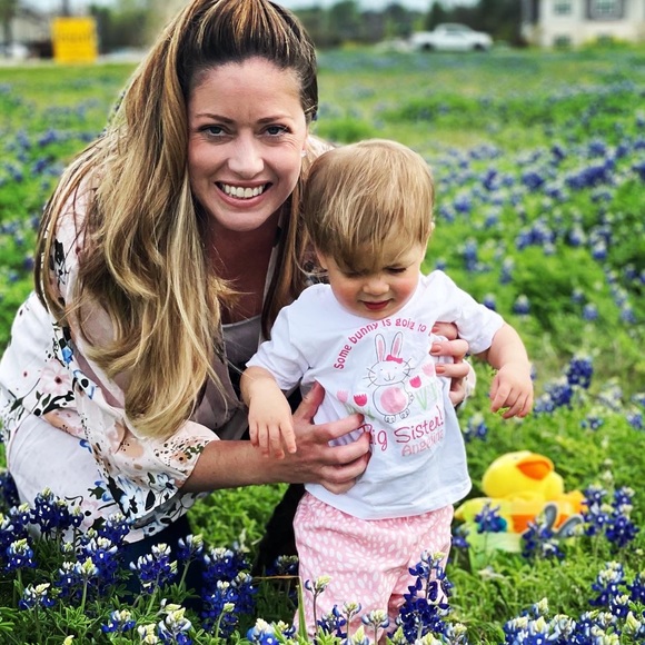 Meet your Posher, Jennifer - Picture 1 of 3